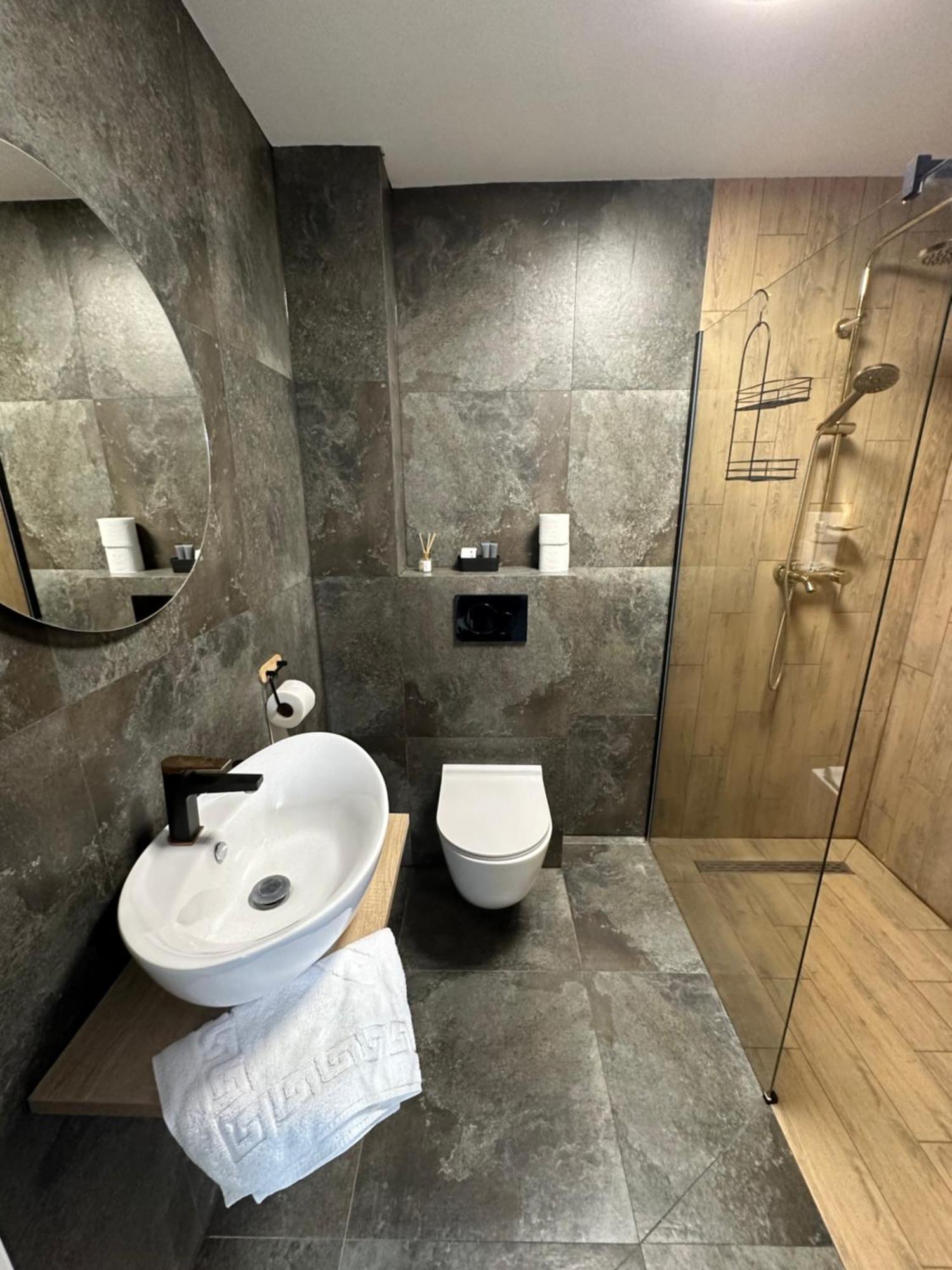 Apartamenty Czerwona Stodola كوادسكوم المظهر الخارجي الصورة